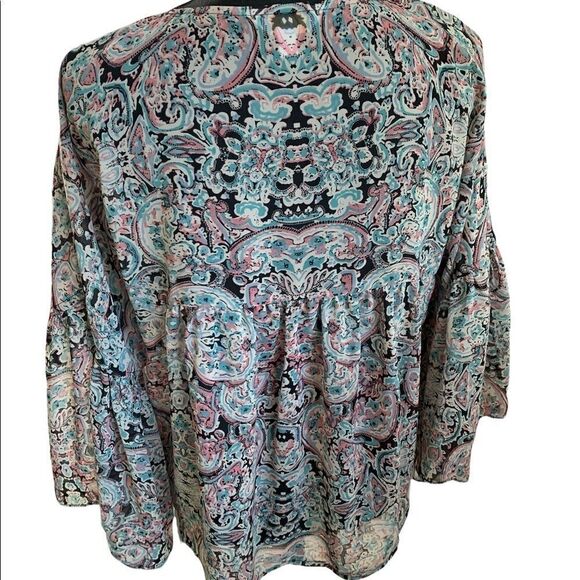 ADORABLE Dress Barn cold shoulder poet sleeve blouse size med… spring ready! - Picture 5 of 12